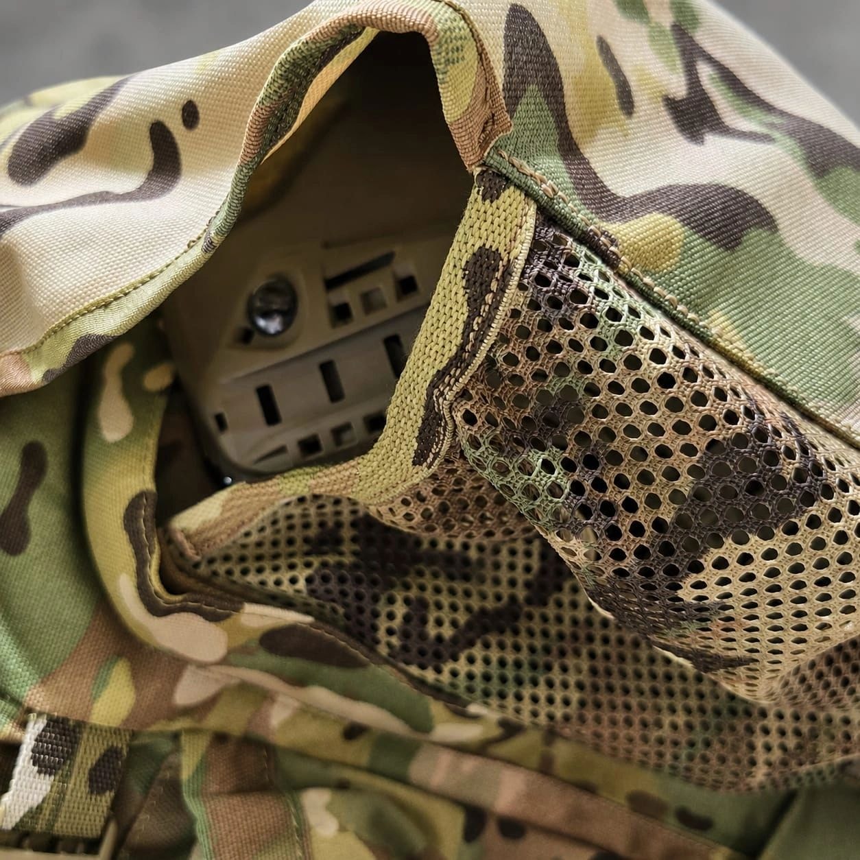 THOR backpack camouflage configuration